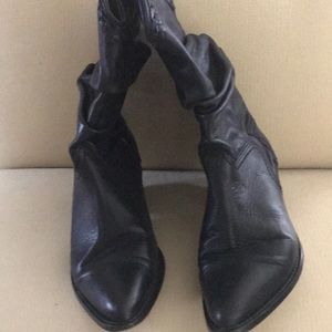 Zodiac size 10 soft leather boots